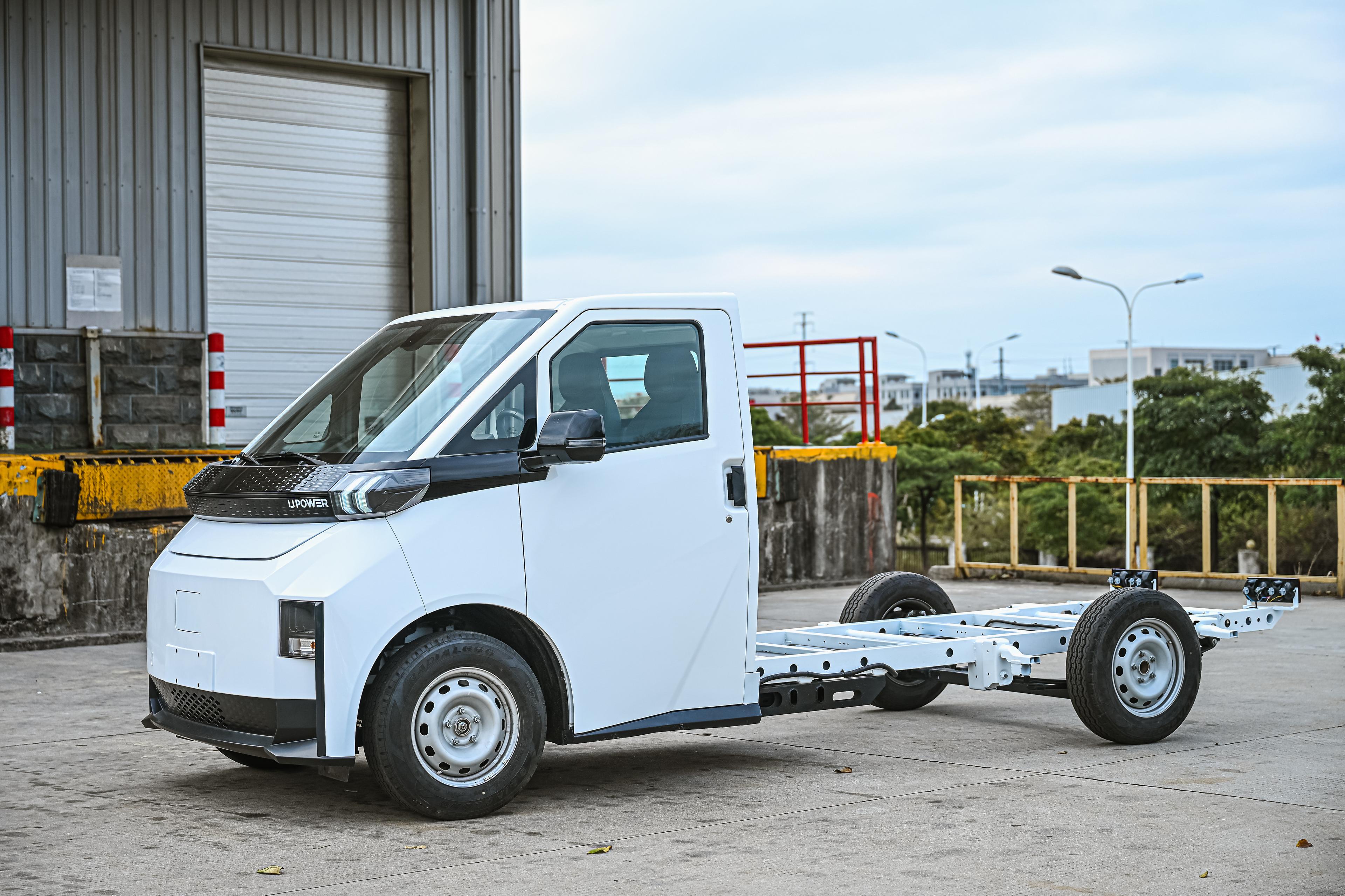 Tuki uPower UP Chassis Cab — imagen 3